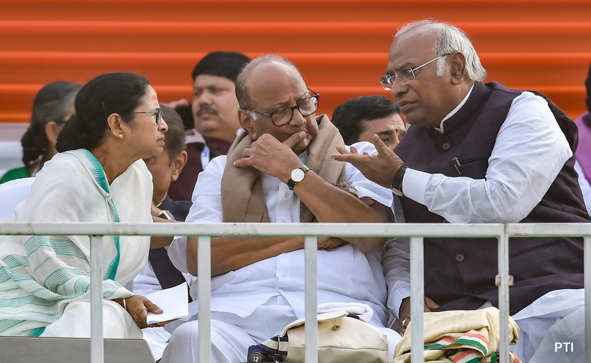 On Mamata Banerjee Leading INDIA, Congress' Caution, Samajwadi's Support
