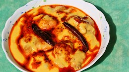 Move Over Regular Kadhi Pakoda: Spice Up Your Winter with Rajasthani Kadhi Dhokla