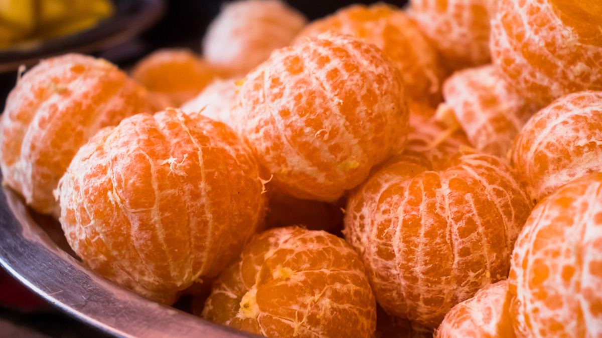 Benefits of Oranges: संतरा खाने से होते हैं कमाल के फायदे, गर्मियों में जरूर करें सेवन&nbsp;