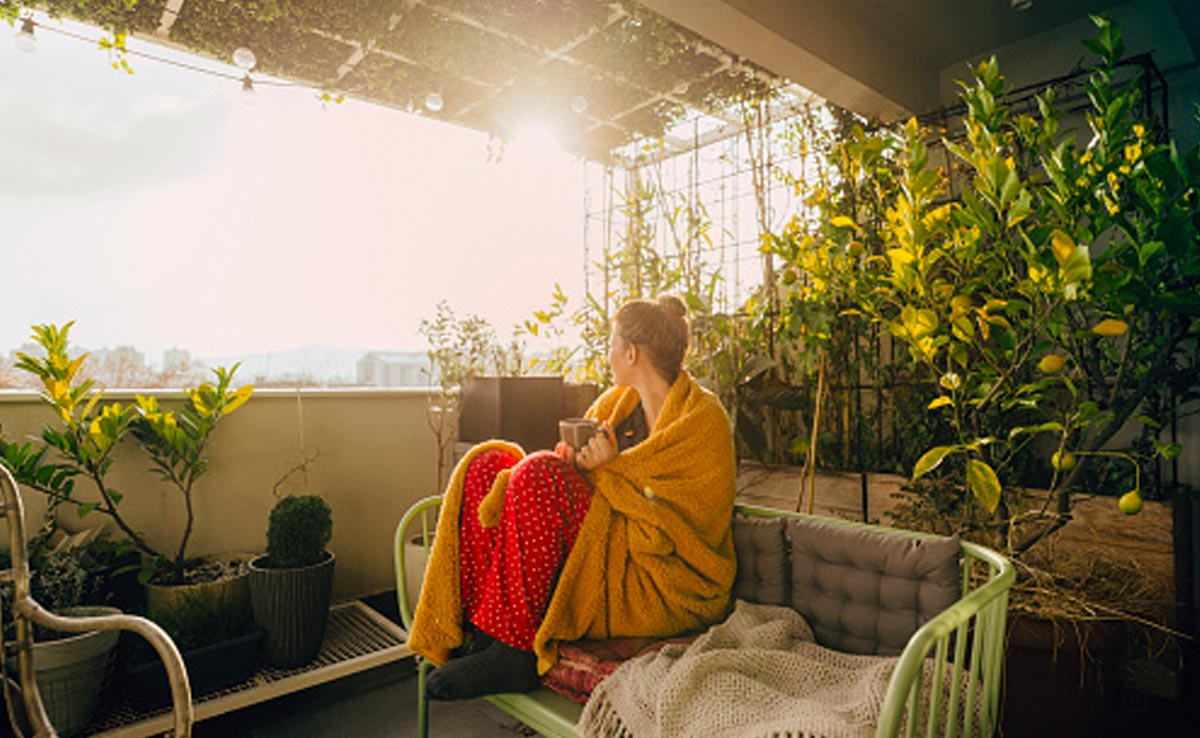 Vitamin D बढ़ाने के लिए धूप में कैसे और कितनी देर बैठना है सही, एक्सपर्ट ने बताया सही तरीका और विटामिन डी रिच फूड्स