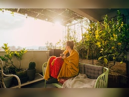 Vitamin D बढ़ाने के लिए धूप में कैसे और कितनी देर बैठना है सही, एक्सपर्ट ने बताया सही तरीका और विटामिन डी रिच फूड्स Vitamin D बढ़ाने के लिए धूप में कैसे और कितनी देर बैठना है सही, एक्सपर्ट ने बताया सही तरीका और विटामिन डी रिच फूड्स