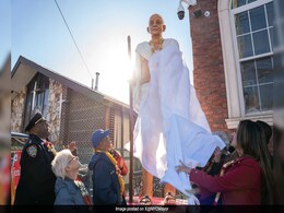 New Mahatma Gandhi Statue Unveiled Outside US Temple After 2022 Vandalism New Mahatma Gandhi Statue Unveiled Outside US Temple After 2022 Vandalism