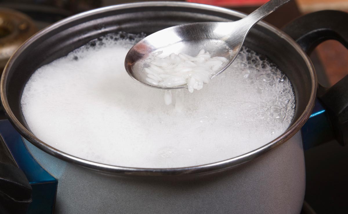 Kitchen Tips: चावल पकाते समय न करें ये गलती, बनेगें चावल खिले-खिले और बिखरे