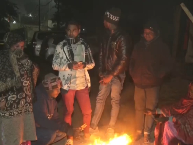 Cold Wave Grips Delhi, Temperatures Expected To Drop As Low As 6 Degrees Celsius