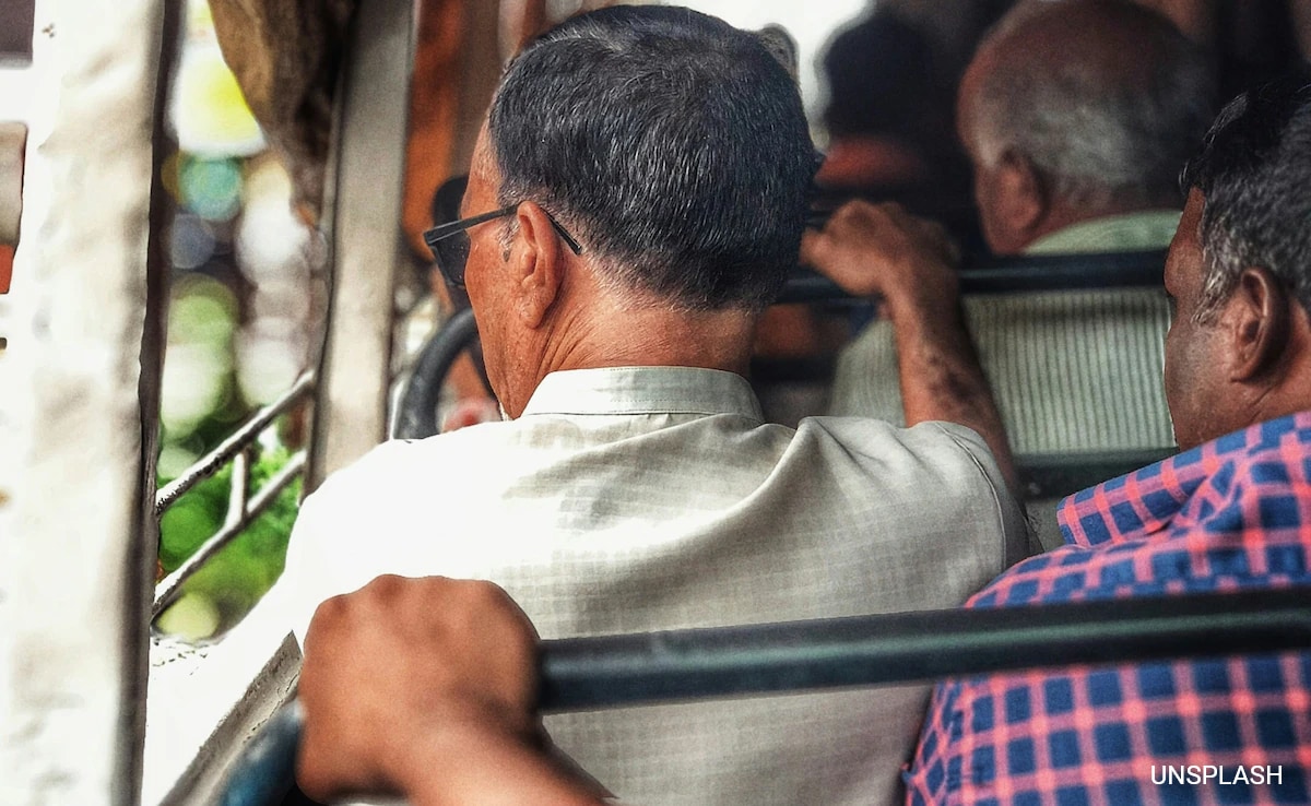Moments Before Dying Of Heart Attack, Driver Saved Over 60 Lives By Stopping Bus - Vimarsana News