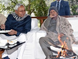 लालू की बेटी के ट्वीट पर RJD ने दी सफाई, कहा- ''वो CM नीतीश पर नहीं, PM मोदी पर साध रही थीं निशाना'' लालू की बेटी के ट्वीट पर RJD ने दी सफाई, कहा- ''वो CM नीतीश पर नहीं, PM मोदी पर साध रही थीं निशाना''