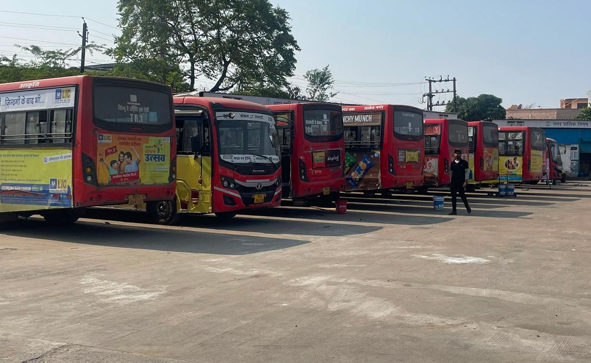 Madhya Pradesh : भोपाल में 136 BCLLबसों पर लगा ब्रेक, हर दिन लाखों यात्री हो रहे हैं परेशान, ये है मामला 