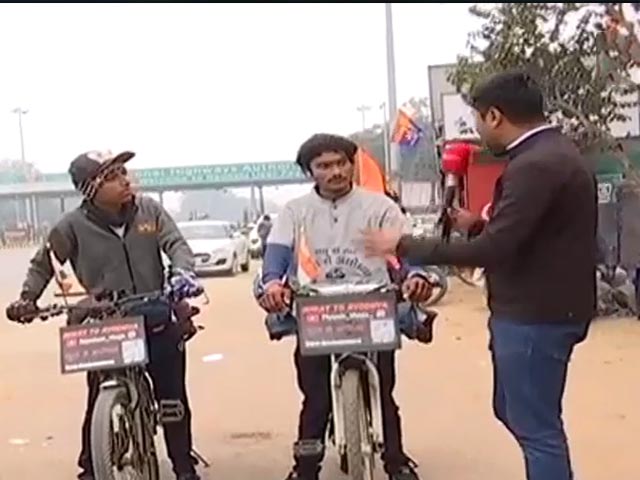 राम के दर्शन के लिए अलग-अलग राज्य से साइकिल चलाकर पहुंच रहे हैं युवा