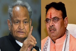 राजस्थान में पुरानी पेंशन और स्मार्टफोन पर क्यों मचा है बवाल? राजस्थान में पुरानी पेंशन और स्मार्टफोन पर क्यों मचा है बवाल?