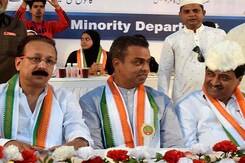 मिलिंद देवड़ा का कांग्रेस से रहा है पुराना नाता, फिर भी छोड़नी पड़ी पार्टी मिलिंद देवड़ा का कांग्रेस से रहा है पुराना नाता, फिर भी छोड़नी पड़ी पार्टी