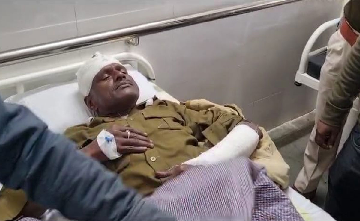 अवैध उत्खनन रोकने गई वन विभाग की टीम पर माफियाओं ने किया हमला, घायल रेंजर एम्स में भर्ती