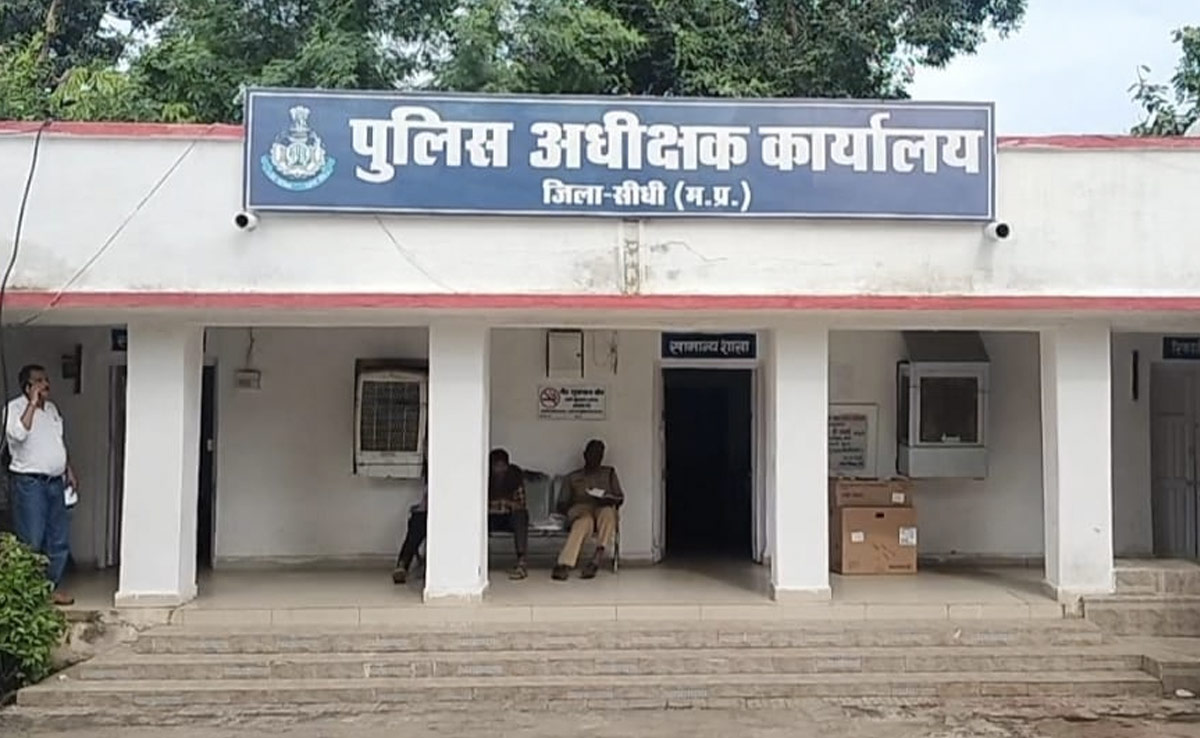 रिटायर्ड कर्मी शादी के लिए खरीदने जा रहा था ज्वेलरी, फिल्मी अंदाज में लुटेरों ने लूटा पैसा