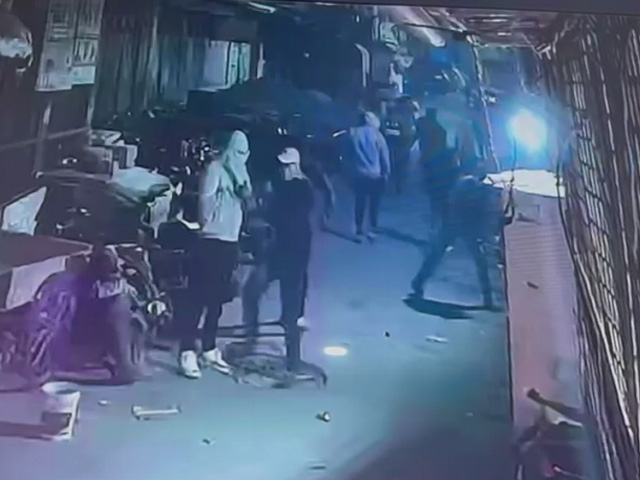 On Camera, Gang Throws Petrol Bombs, Fires Shots At House In Delhi