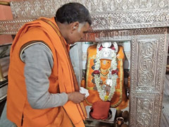 कर्फ्यू लगा, दंगे हुए, कोविड आया लेकिन रुका नहीं पाठ, इस मंदिर में 57 साल से चल रही अखंड रामायण