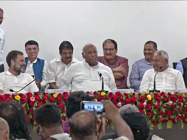 Nitish Kumar To Switch Alliance, His Party And BJP Seat-Sharing Done: Sources