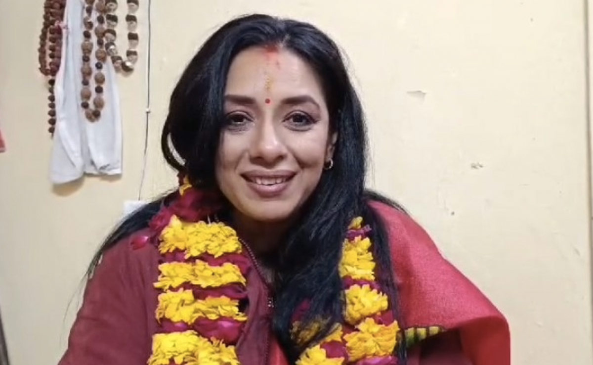 महाकाल की शरण में पहुंची रुपाली गांगुली, भस्म आरती में शामिल होकर बाबा से लिया आशीर्वाद