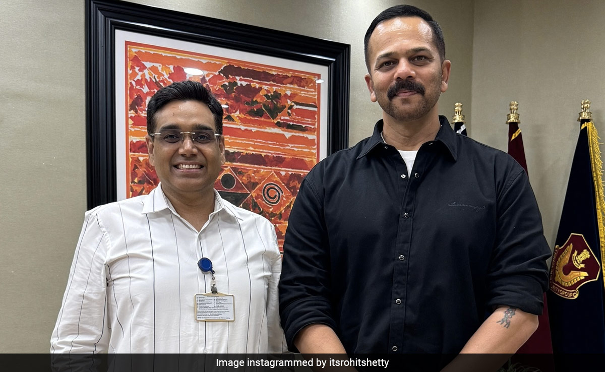 Rohit Shetty Shares Pic With The "Real Hero" Of <i>12th Fail</i> -  IPS officer Manoj Kumar Sharma