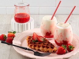 K-Drama Fans, Your Taste Buds Are In For A Treat: Try This Viral Korean Strawberry Milk At Home!