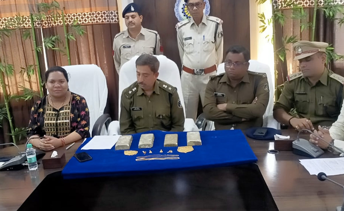 Madhya Pradesh Police: महासमुंद पुलिस ने 22 लाख रूपए से ज्यादा के सोना और चांदी किया जब्त