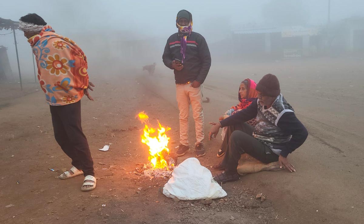 दिल्ली समेत उत्तर भारत में फिर लौट आई ठंड! कितने दिनों बाद मौसम होगा ठीक? जान लें पूरी डिटेल