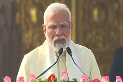 "सदियों की प्रतीक्षा के बाद संकल्प पूरा त्याग और तपस्या के बाद प्रभु आए हैं" "सदियों की प्रतीक्षा के बाद संकल्प पूरा त्याग और तपस्या के बाद प्रभु आए हैं"