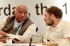 कांग्रेस धर्म विरोधी छवि से बचने के लिए ले रही है शंकराचार्यों के अयोध्या न जाने के फ़ैसलों की आड़? कांग्रेस धर्म विरोधी छवि से बचने के लिए ले रही है शंकराचार्यों के अयोध्या न जाने के फ़ैसलों की आड़?