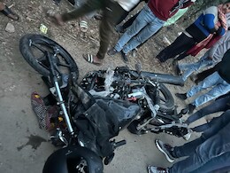 भरतपुरः बाइक पर सवार हो जा रहे थे जीजा और दो साले, कार की टक्कर से तीनों की मौत