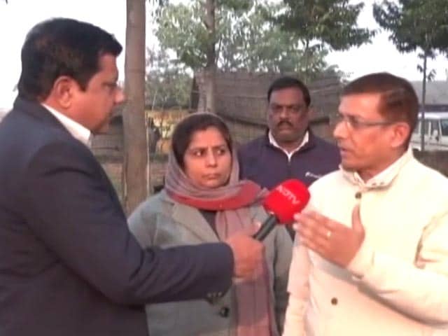 Video: अयोध्या के करीब चल रहे ढाबों के खान-पान स्तर और लाइसेंस की हो रही जांच