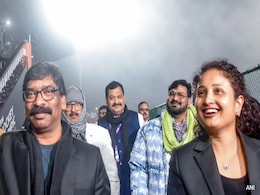 हेमंत सोरेन की पत्नी कल्पना का पत्ता काटकर JMM ने चंपई को क्यों दी झारखंड की कमान? हेमंत सोरेन की पत्नी कल्पना का पत्ता काटकर JMM ने चंपई को क्यों दी झारखंड की कमान?