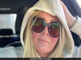 '<i>Baywatch</i>' Star Nicole Eggert Diagnosed With Breast Cancer: "It Really Was Hurting" '<i>Baywatch</i>' Star Nicole Eggert Diagnosed With Breast Cancer: "It Really Was Hurting"