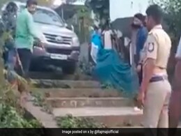जल्दी पहुंचने के लिए Google Maps पर देख रहा था रास्ता, ऐसी जगह पहुंचा दिया, बुरा फंसा शख्स बुलानी पड़ी पुलिस जल्दी पहुंचने के लिए Google Maps पर देख रहा था रास्ता, ऐसी जगह पहुंचा दिया, बुरा फंसा शख्स बुलानी पड़ी पुलिस