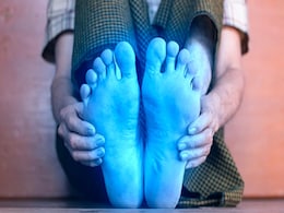 Vitamin Deficiency: अगर आपके हाथ-पैर भी हर समय रहते हैं ठंडे, तो इस विटामिन की कमी हो सकती है वजह  Vitamin Deficiency: अगर आपके हाथ-पैर भी हर समय रहते हैं ठंडे, तो इस विटामिन की कमी हो सकती है वजह