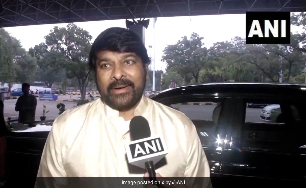 "मुझे तो भगवान हनुमान ने व्यक्तिगत रूप से आमंत्रित किया है"- चिरंजीवी 