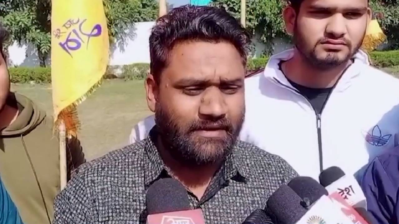Ram Mandir Pran Pratishtha: कांग्रेस ने ठुकराया राम मंदिर का न्योता तो इस नेता ने कर दी बड़ी बगावत!