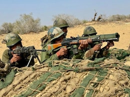 भारत-पाक बॉर्डर पर BSF के जवानों किया युद्ध अभ्यास, आपात परिस्थितियों के लिए अलर्ट हैं सैनिक