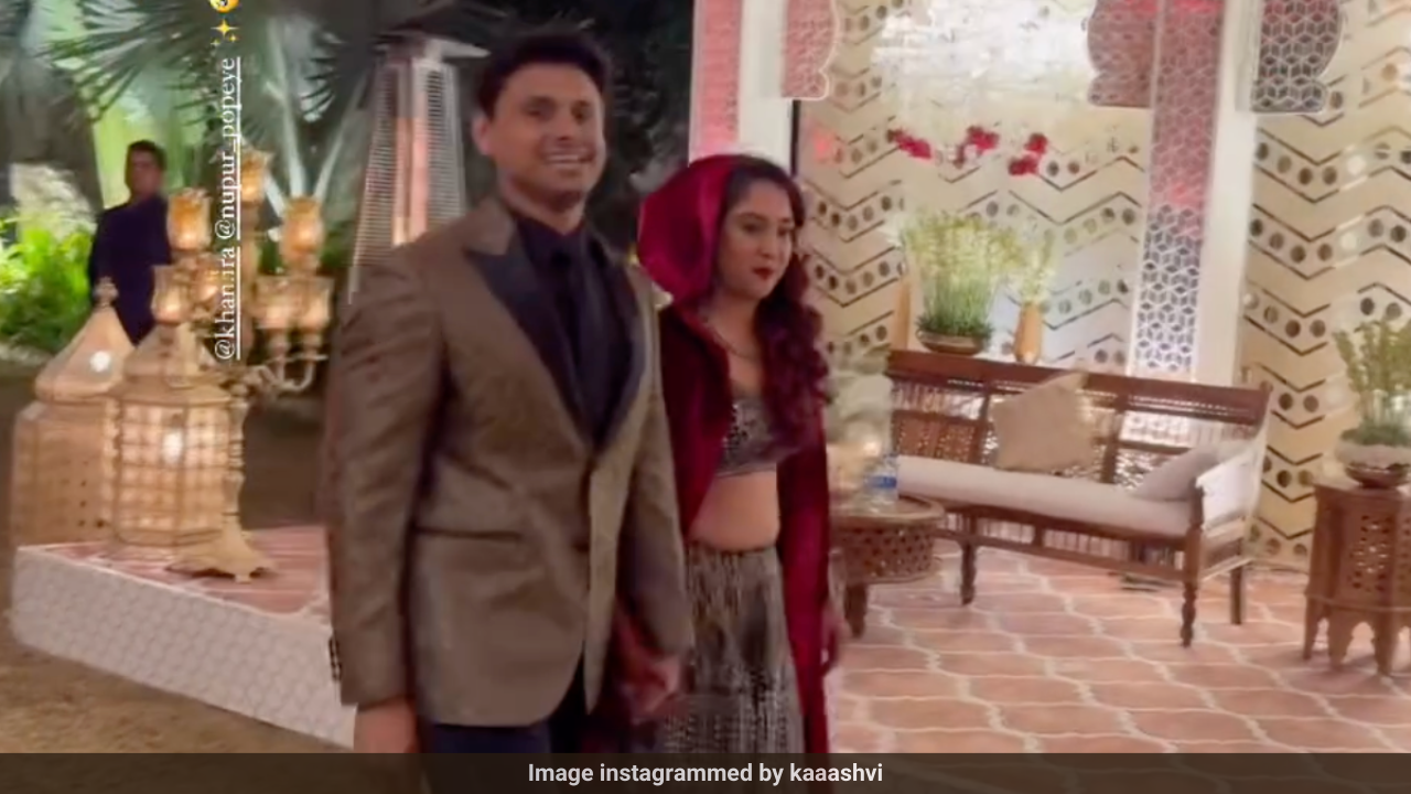 Ira Khan Makes The Coolest Bride-To-Be In A <i>Lehenga</i> And Red Hooded Cape For Her <i>Sangeet</i>