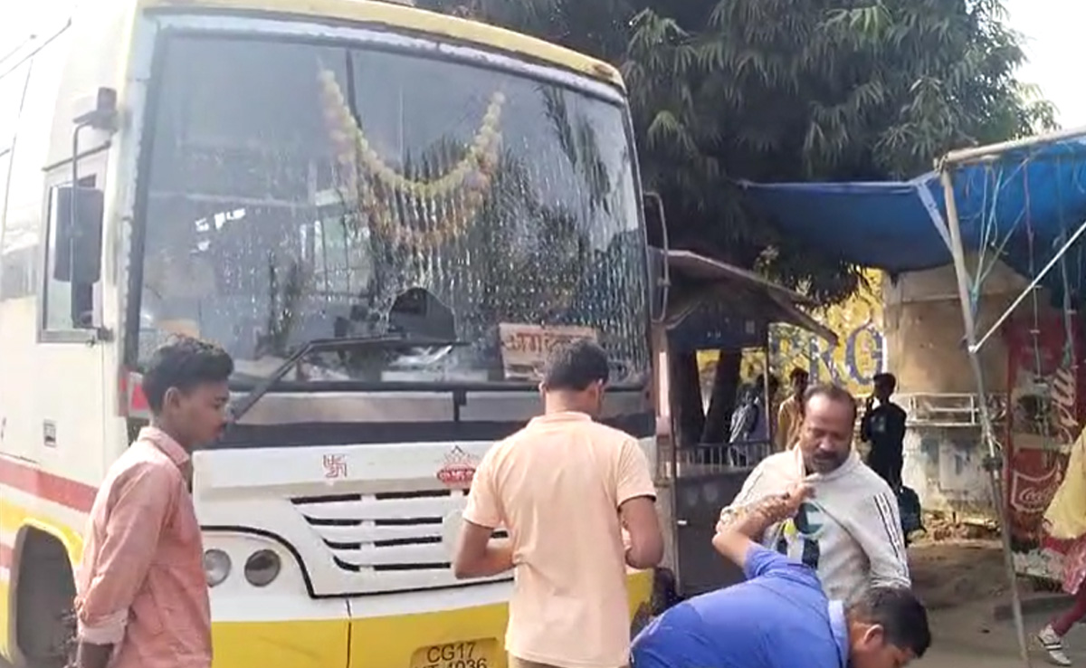 Hit and Run Law : हर जगह हड़ताल का असर, पत्थरबाजी से पेट्रोल पंप पर लंबी कतार तक जानिए छत्तीसगढ़ का हाल?