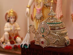 हीरा कारोबारी ने राम मंदिर को दान किया 11 करोड़ का रामलला का मुकुट, सोने-चांदी के साथ जड़े हैं बहुमूल्‍य रत्‍न