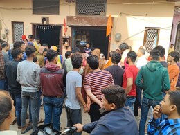 राजस्थान में बजरी माफिया का आतंक, दिनदहाड़े एक युवक पर चढ़ाया ट्रैक्टर, सामने आया CCTV फुटेज राजस्थान में बजरी माफिया का आतंक, दिनदहाड़े एक युवक पर चढ़ाया ट्रैक्टर, सामने आया CCTV फुटेज