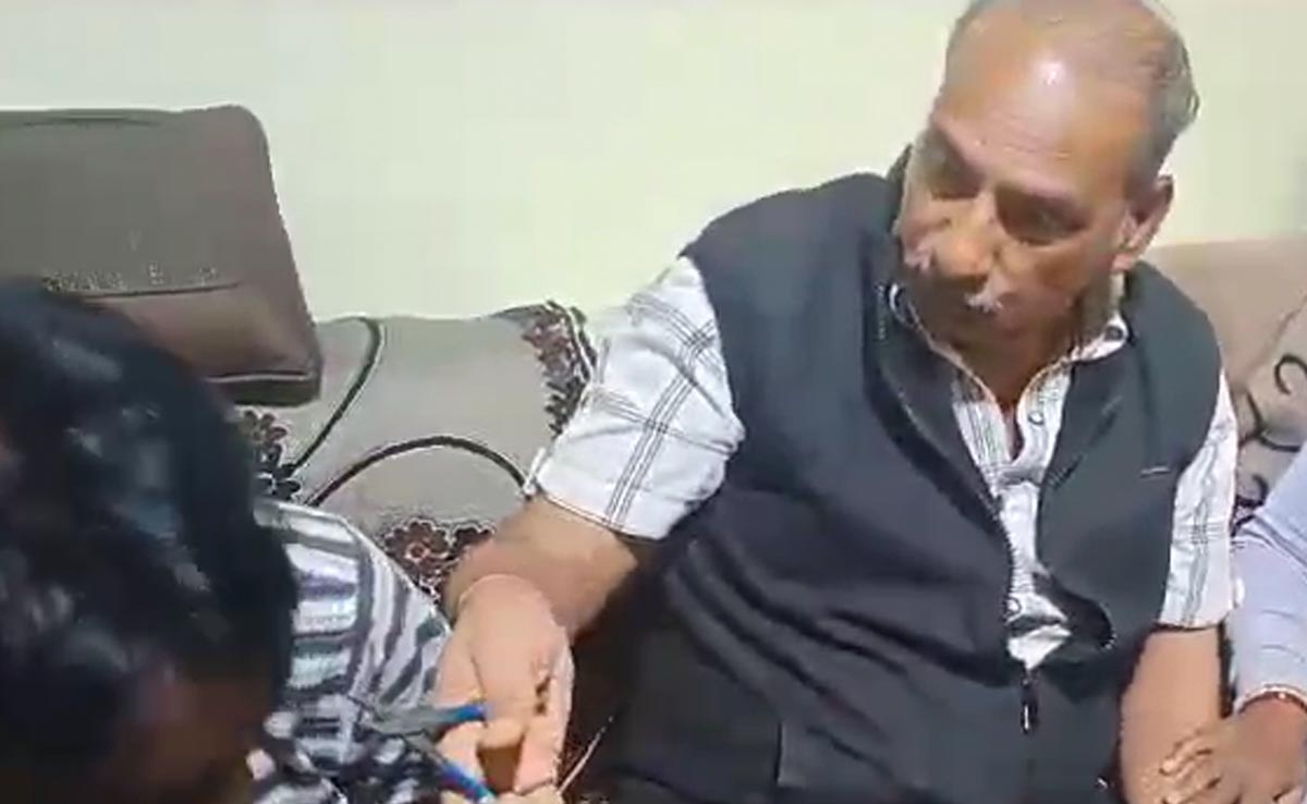 प्लास से नोंच ली चमड़ी... सिवनी में भाजपा नेता के घरवालों ने आदिवासी के साथ की हैवानियत