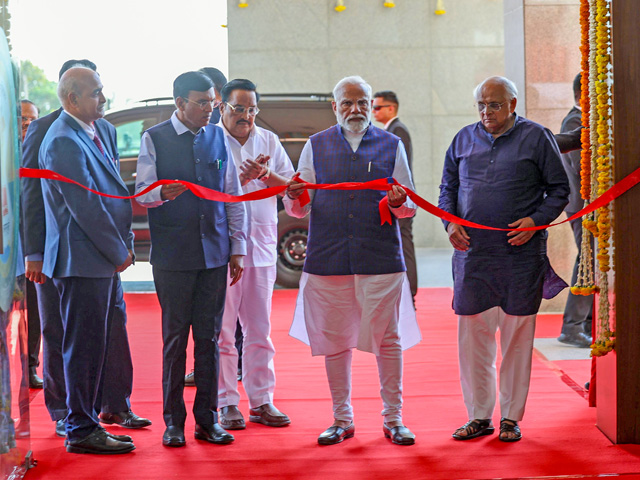 PM Modi Inaugurates AIIMS In Rajkot