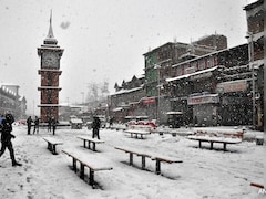 Flights Cancelled, Roads Blocked: Snowfall Disrupts Life In Kashmir