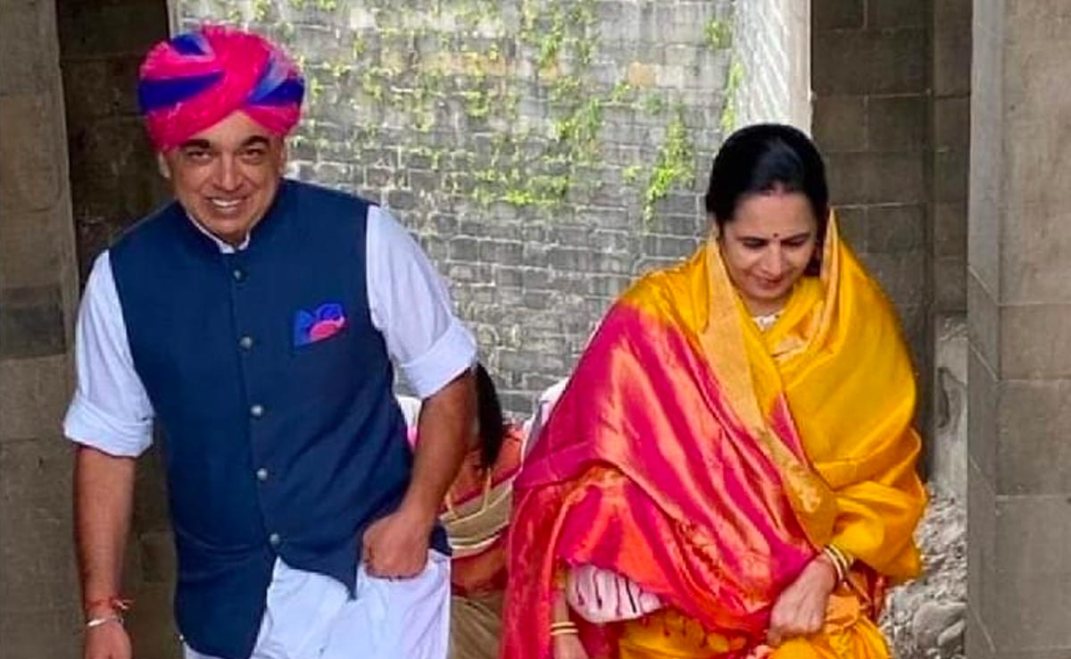 वैलेंटाइन डे पर मानवेंद्र सिंह जसोल ने पोस्ट की पत्नी चिंत्रा सिंह की तस्वीर, पोस्ट को देखकर हर कोई हो रहा भावुक