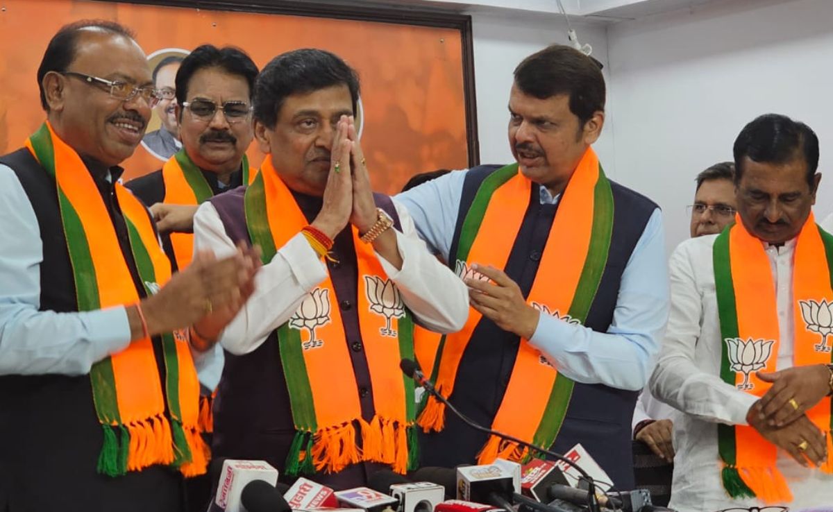 Maharashtra Congress Chief's "Adarsh Scam" Jibe At Ashok Chavan Post Exit