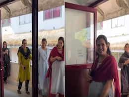 प्रेग्नेंट टीचर को स्कूल में मिला ऐसा सरप्राइज की आंखों से फूट पड़े आंसू, मारे खुशी के इस तरह लगाई उल्टे पांव दौड़ प्रेग्नेंट टीचर को स्कूल में मिला ऐसा सरप्राइज की आंखों से फूट पड़े आंसू, मारे खुशी के इस तरह लगाई उल्टे पांव दौड़