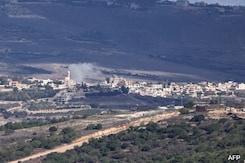 Israeli Forces Raid Gaza Hospital, 300 Detained Israeli Forces Raid Gaza Hospital, 300 Detained