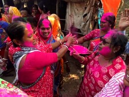 शाहजहां शेख की गिरफ्तारी के बाद संदेशखाली की महिलाओं ने मनाई होली, पीड़ितों के लिए मांगा न्याय