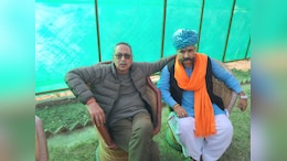 Jat Reservation Row: नेम सिंह फौजदार को साफा पहना कर बोले पूर्व कैबिनेट मंत्री विश्वेंद्र सिंह- 'जाट समाज में एकजुट, कोई दो-फाड़ नहीं'