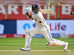 IND vs ENG: इंग्लैंड के खिलाफ दूसरे टेस्ट में भारत की स्थिति मजबूत, यशस्वी ने छक्का लगाकर ठोंका शतक IND vs ENG: इंग्लैंड के खिलाफ दूसरे टेस्ट में भारत की स्थिति मजबूत, यशस्वी ने छक्का लगाकर ठोंका शतक