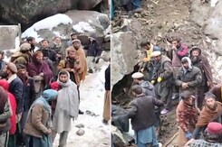 25 Killed, 8 Injured In Afghanistan Landslide Caused By Snowfall 25 Killed, 8 Injured In Afghanistan Landslide Caused By Snowfall